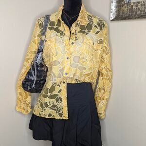 Yellow sheer burnout floral button top size Large